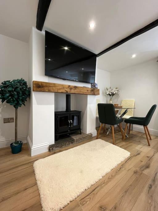 Millstone Cottage Newmillerdam Hill Top Екстериор снимка